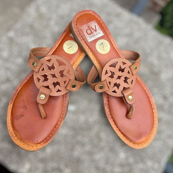 Dolce Vita Women’s Gotie Sandals Size 7 Comfort Leather Distressed boho Flip - Picture 2 of 12